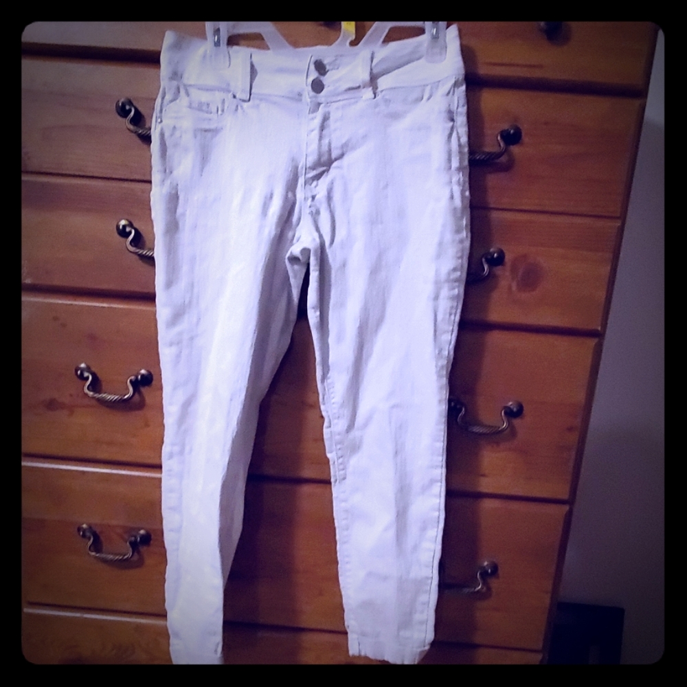 White jeggings